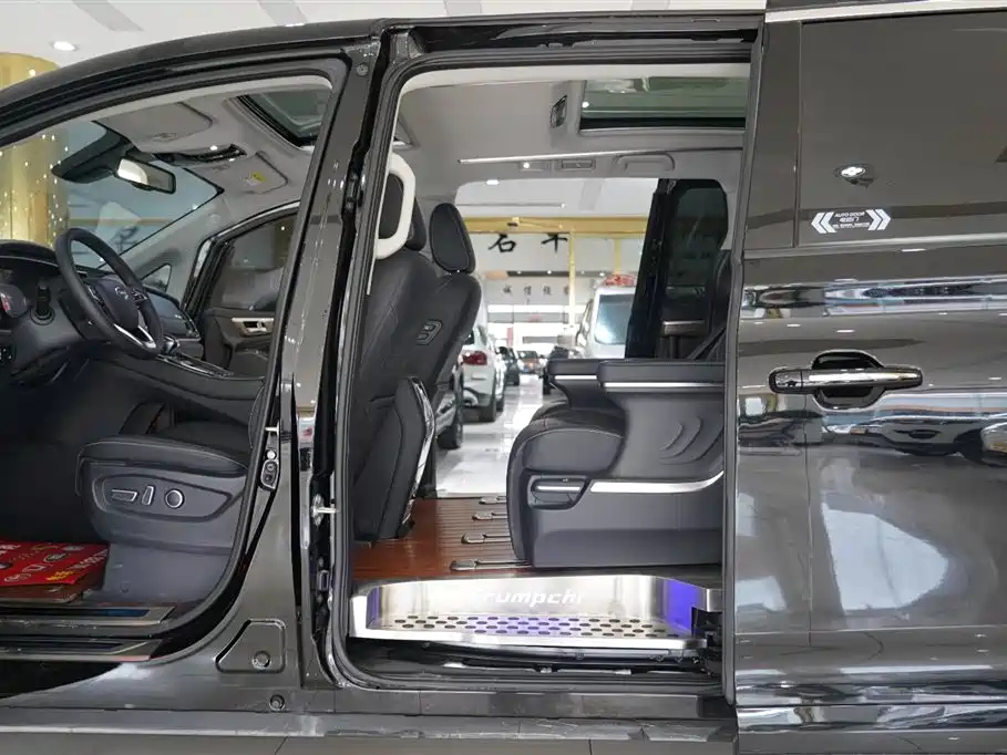TRUMPCHI M8 2022