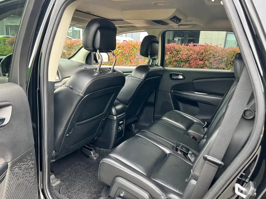 DODGE JCUV 2017