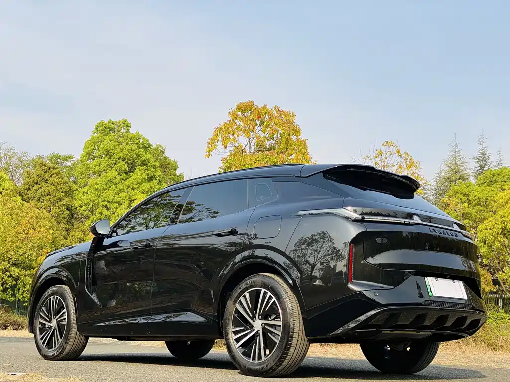 LYNK&CO 08 NEW ENERGY 2024