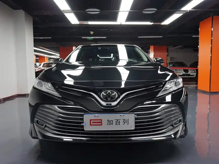 TOYOTA CAMRY 2021