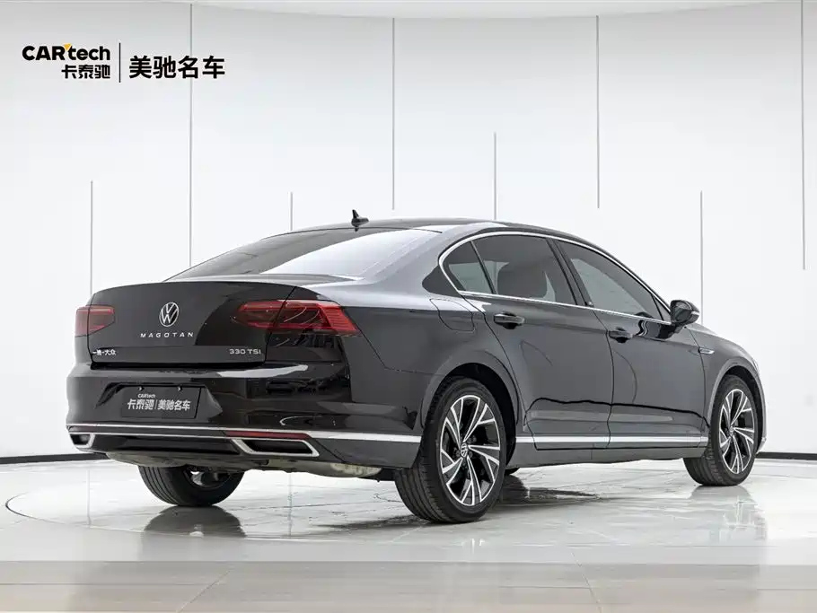 VOLKSWAGEN MAGOTAN 2021