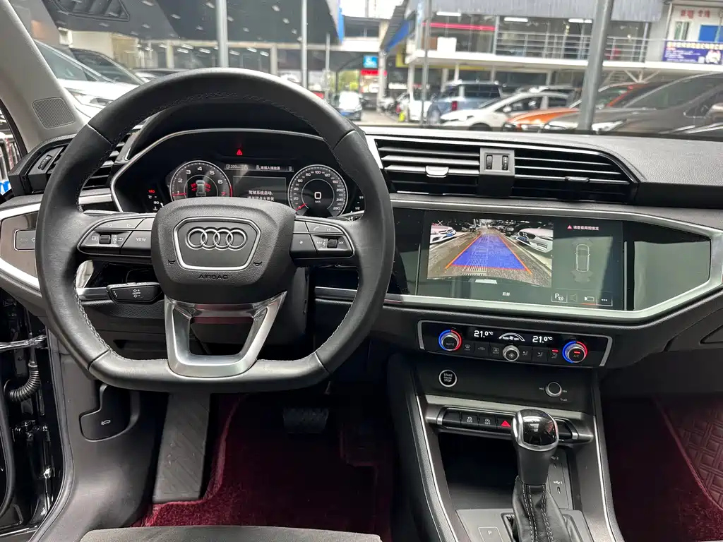 AUDI Q3 2022