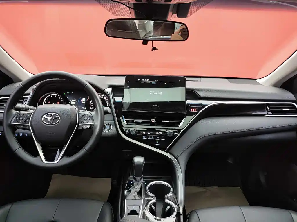 TOYOTA CAMRY 2022