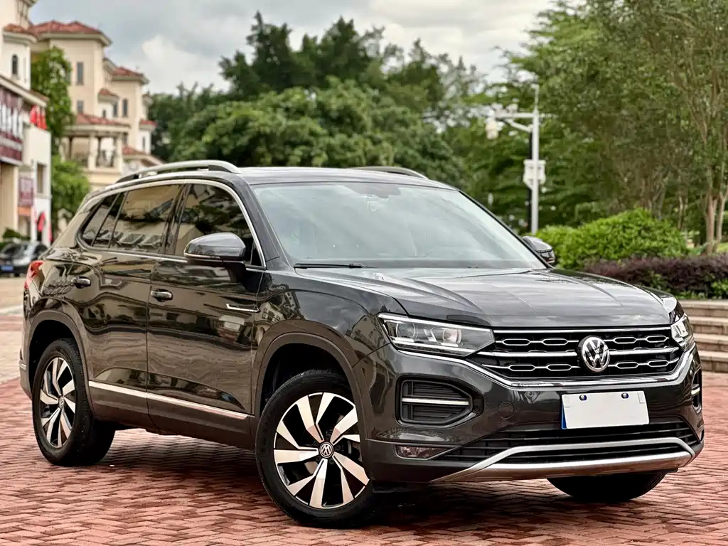 VOLKSWAGEN TAYRON 2020