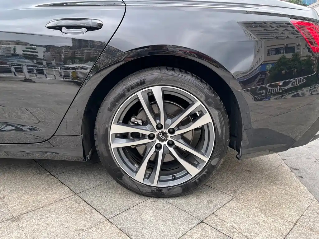 AUDI A6L 2023