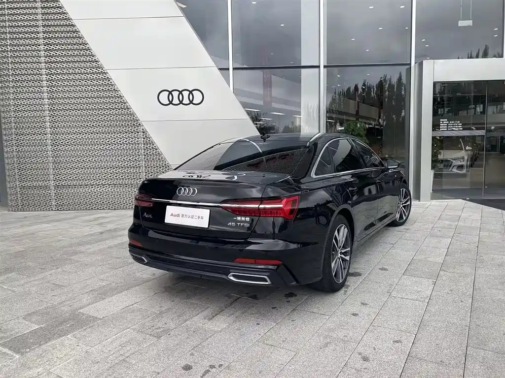 AUDI A6L 2019