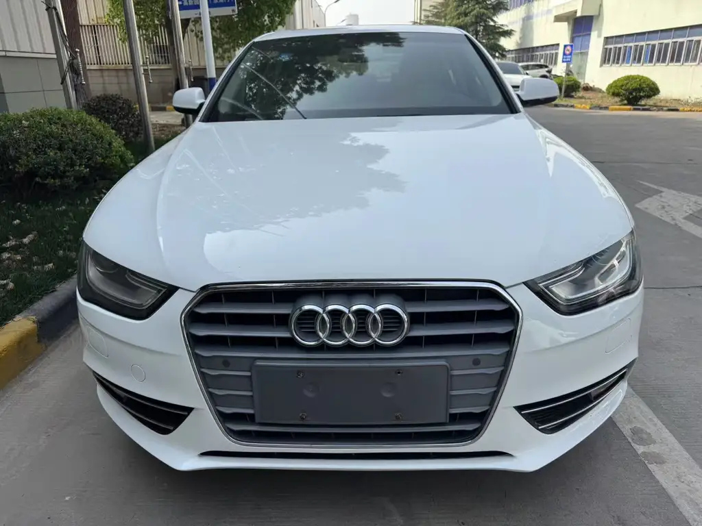 AUDI A4L 2015