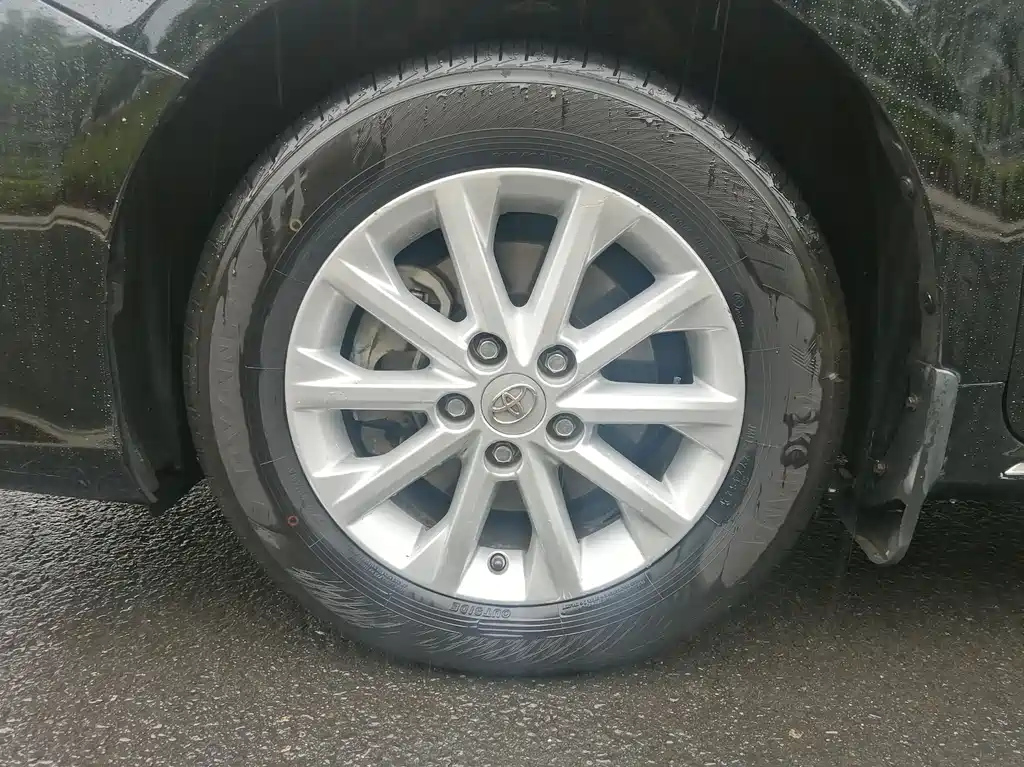 TOYOTA CAMRY 2012