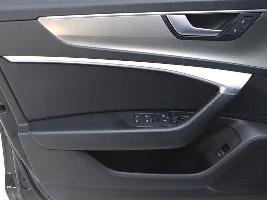 AUDI A6L 2020