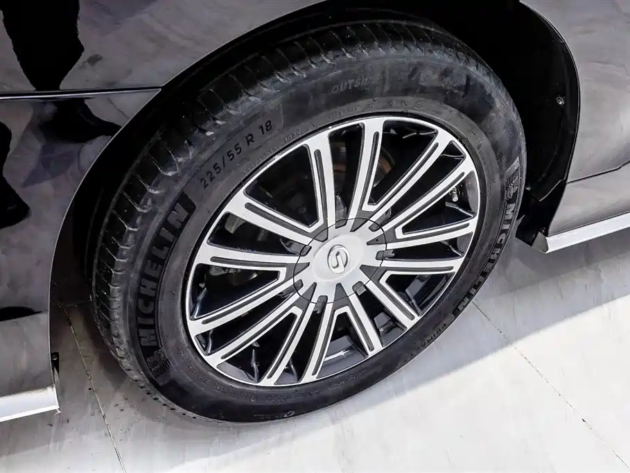 TRUMPCHI M8 2021