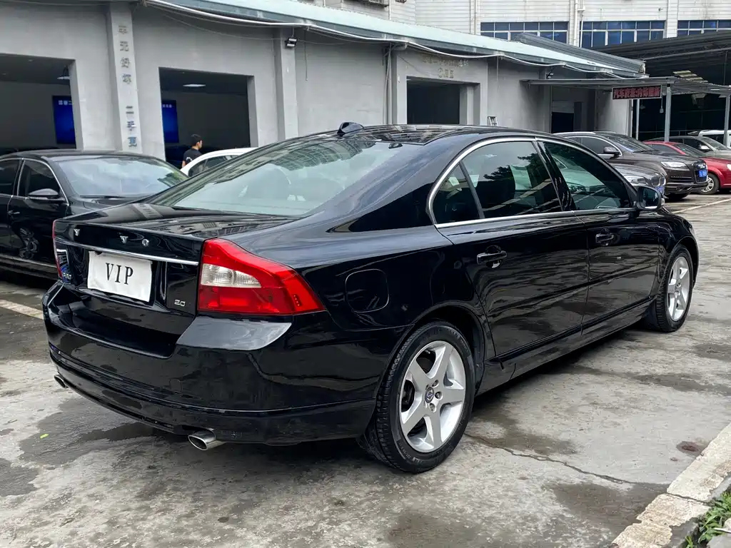 VOLVO S80L 2012
