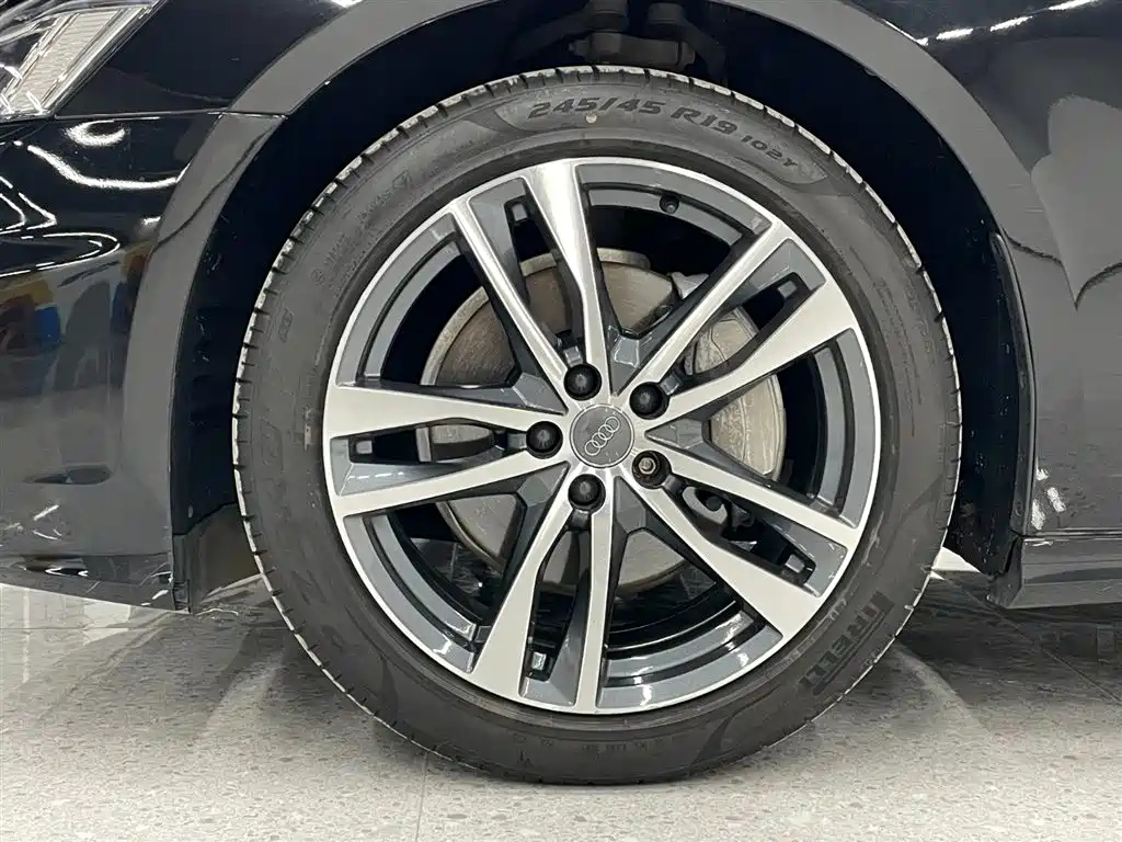 AUDI A6L 2021