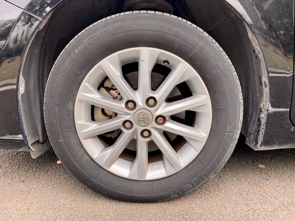 TOYOTA CAMRY 2016