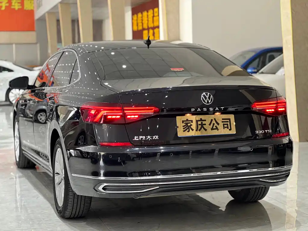 VOLKSWAGEN PASSAT 2021