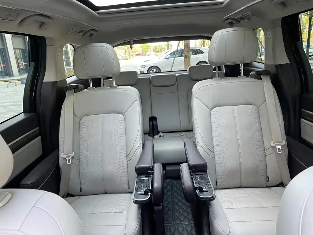TRUMPCHI M8 2022