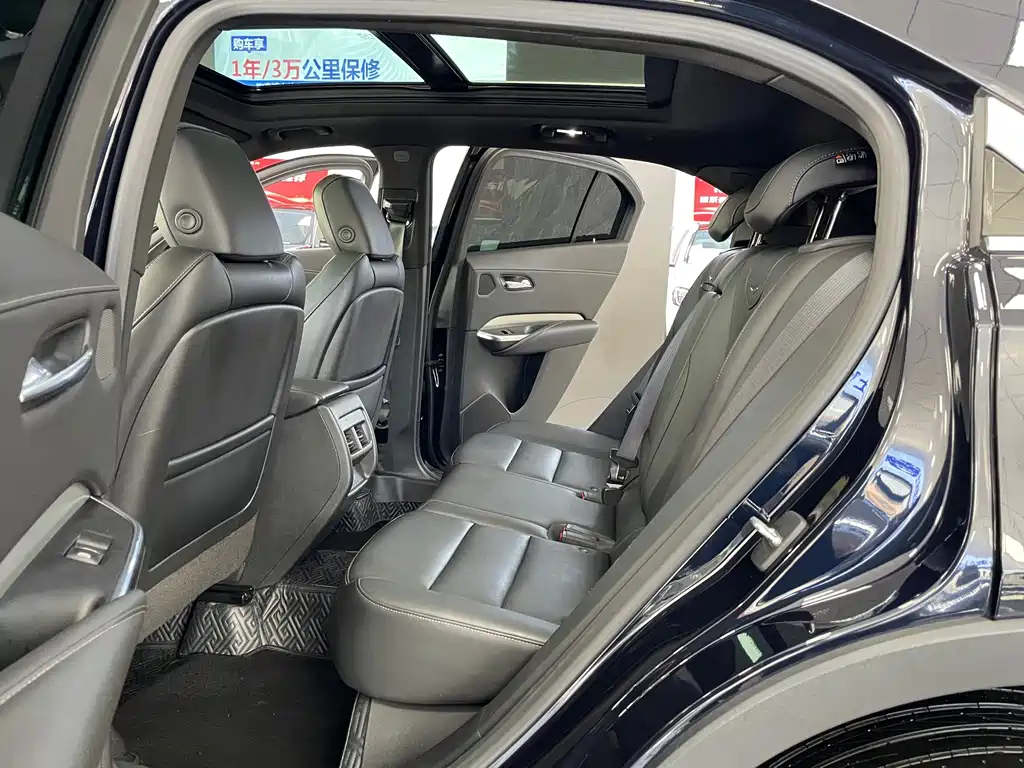 CADILLAC XT4 2022