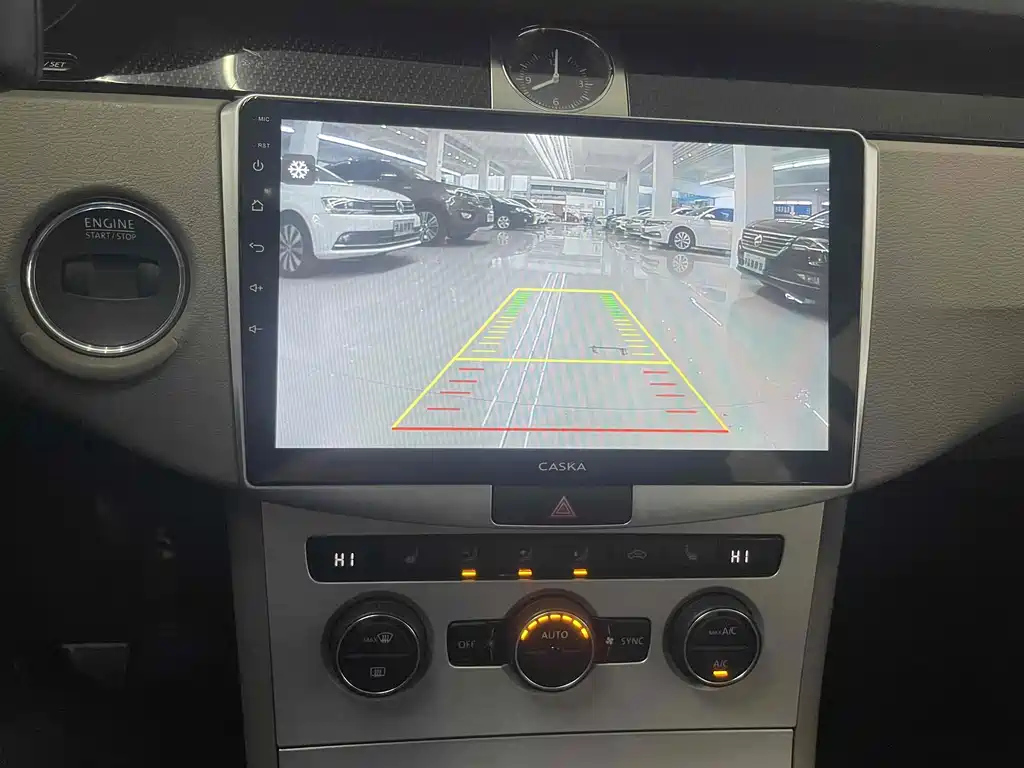 VOLKSWAGEN MAGOTAN 2015