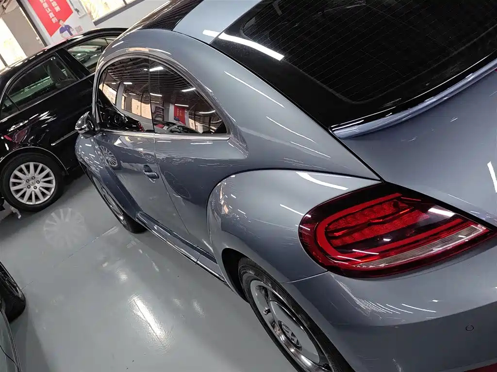 VOLKSWAGEN BEETLE 2018