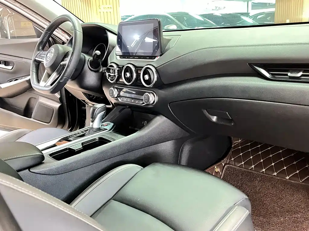 NISSAN SYLPHY 2021