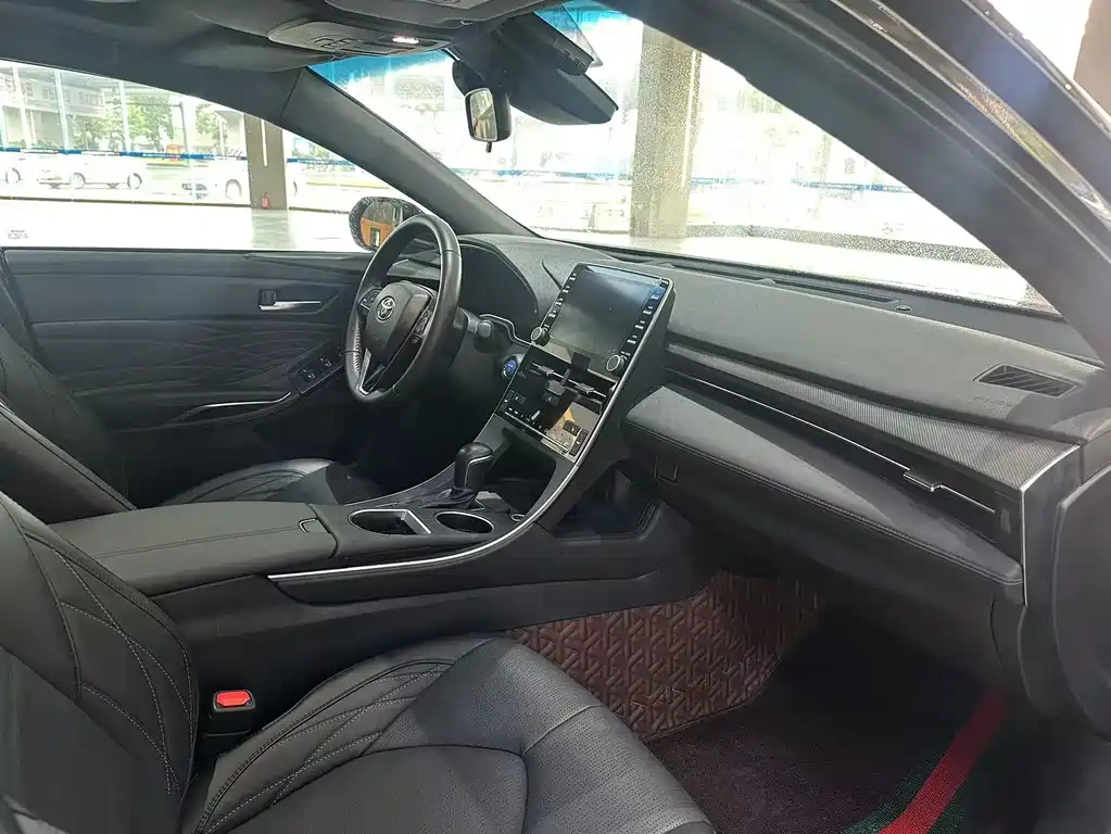 TOYOTA AVALON 2020