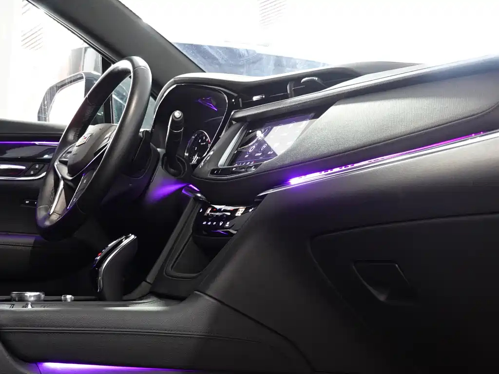 CADILLAC XT5 2021