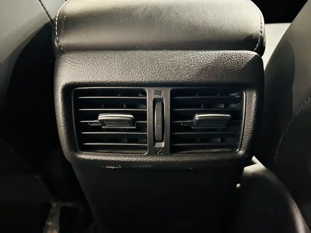 NISSAN SYLPHY 2020