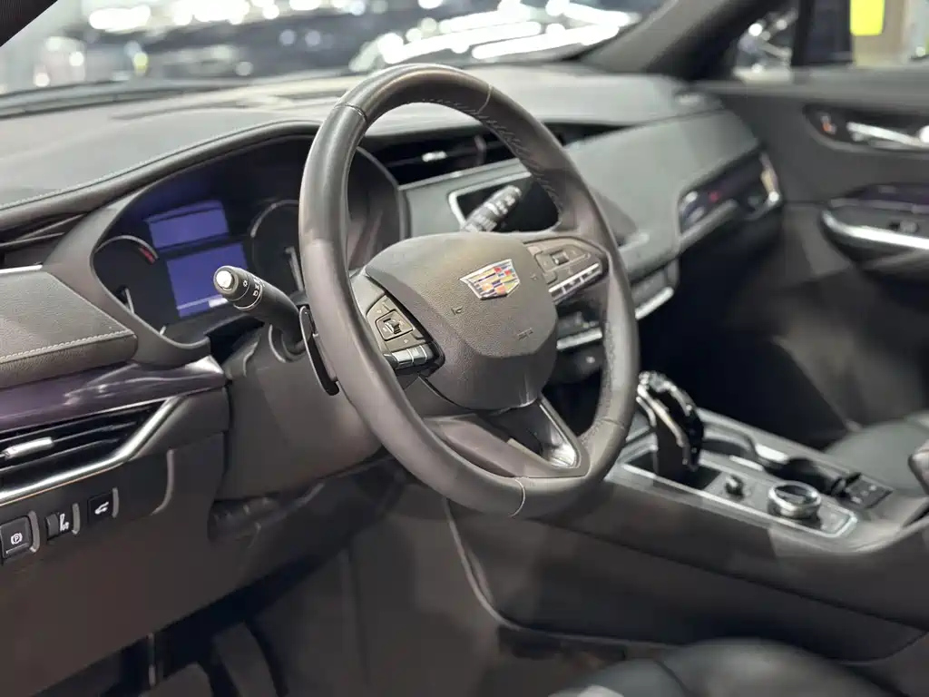 CADILLAC XT4 2022