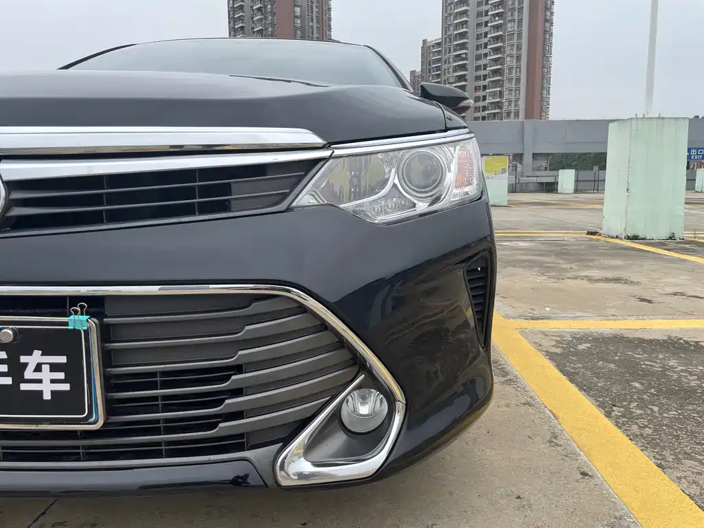 TOYOTA CAMRY 2016