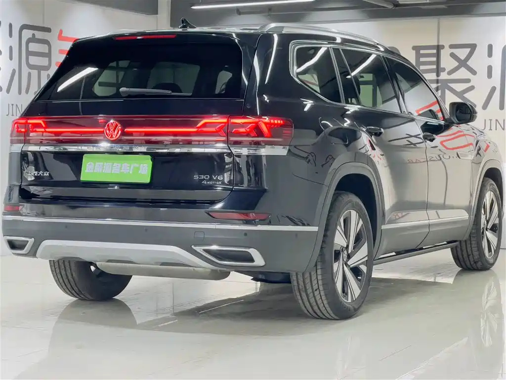 VOLKSWAGEN TOURAN 2023