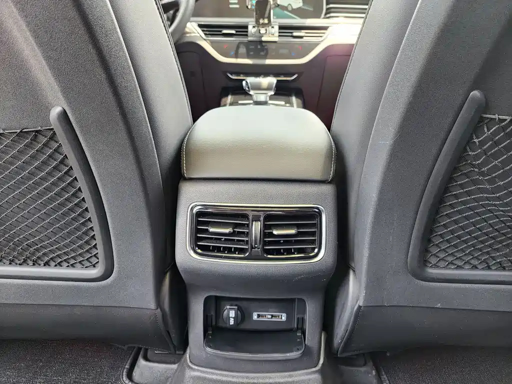 HONGQI HS5 2020