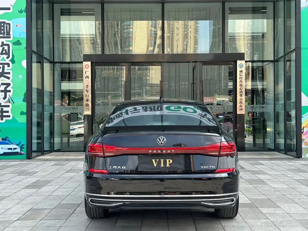 VOLKSWAGEN PASSAT 2021