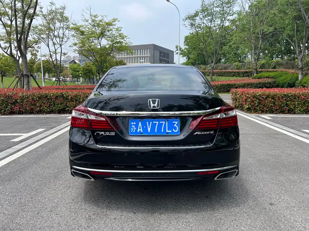 HONDA ACCORD 2018