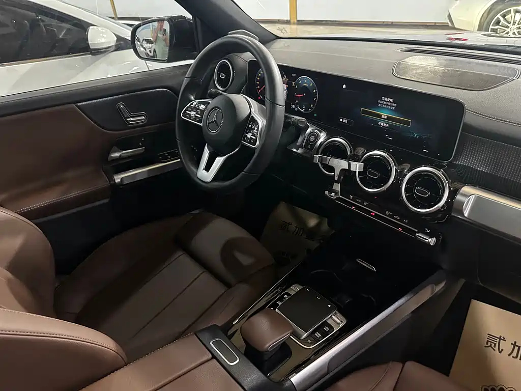 MERCEDES BENZ GLB 2020