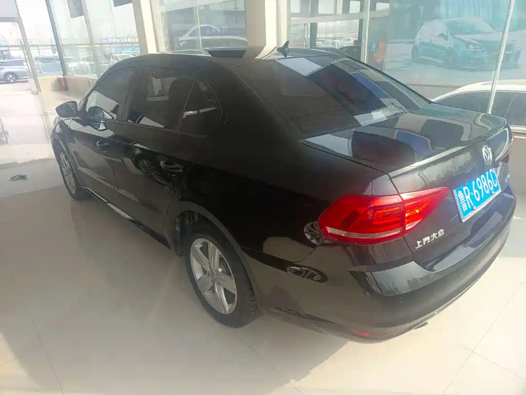 VOLKSWAGEN LAVIDA 2018