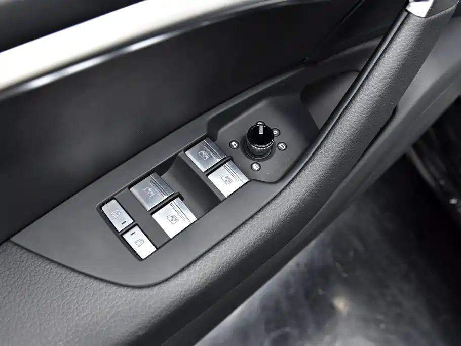 AUDI A6L 2023
