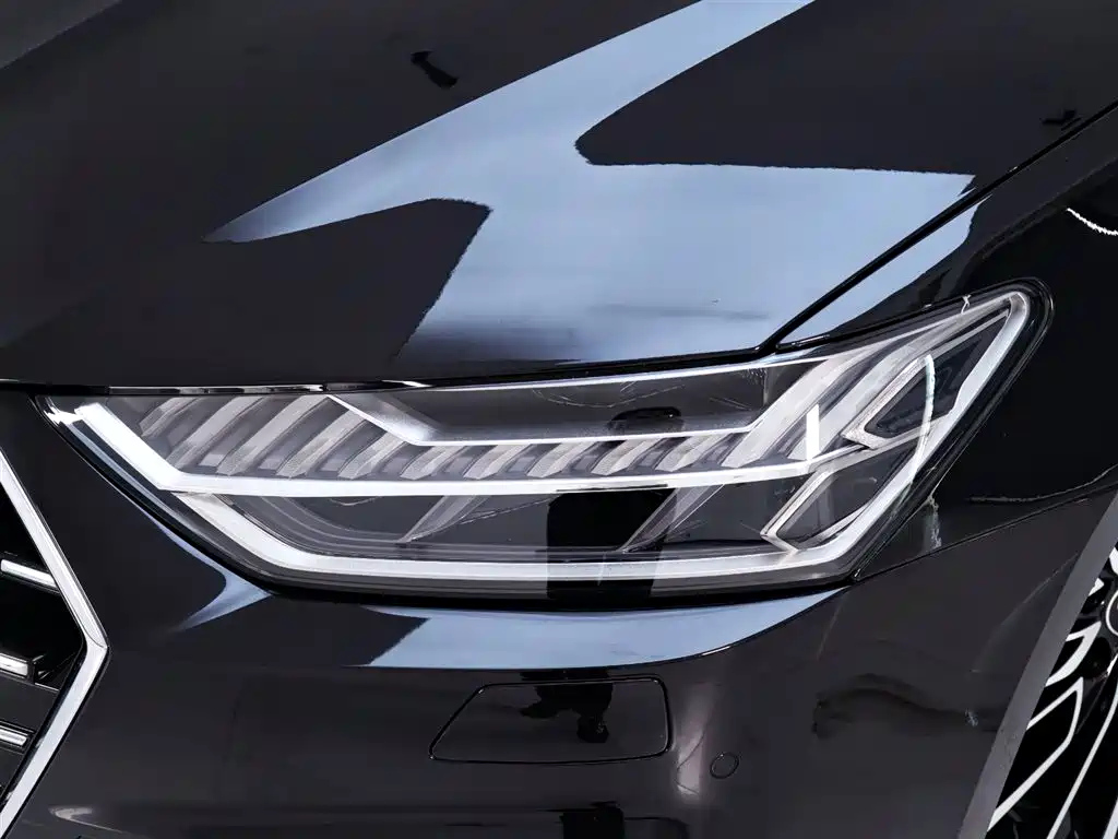 AUDI A7L 2023