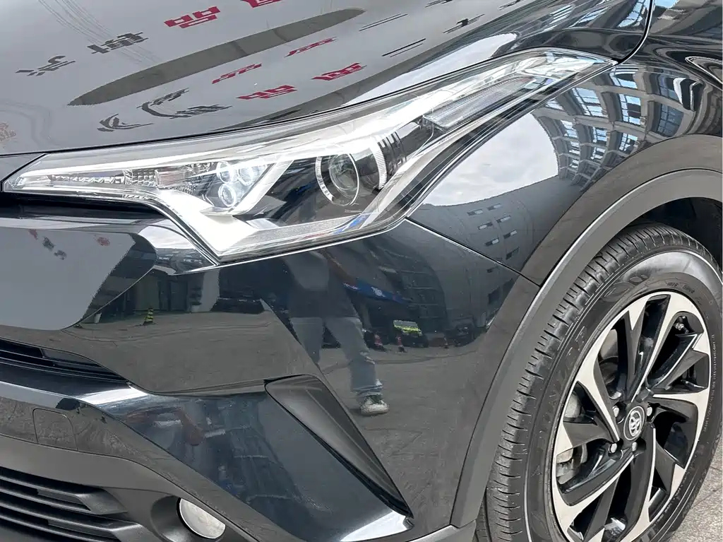 TOYOTA IZOA 2020