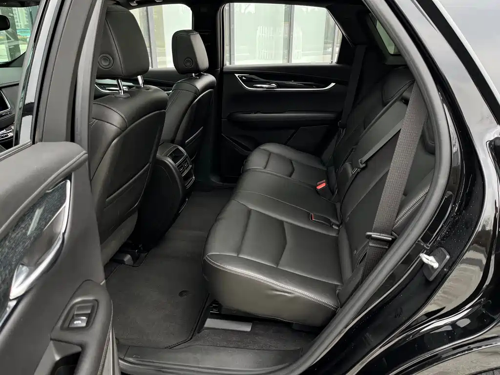 CADILLAC XT5 2021