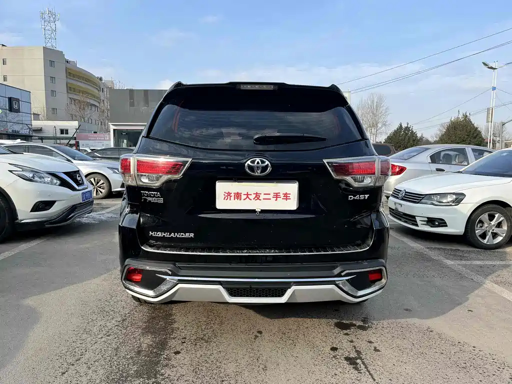 TOYOTA HIGHLANDER 2016