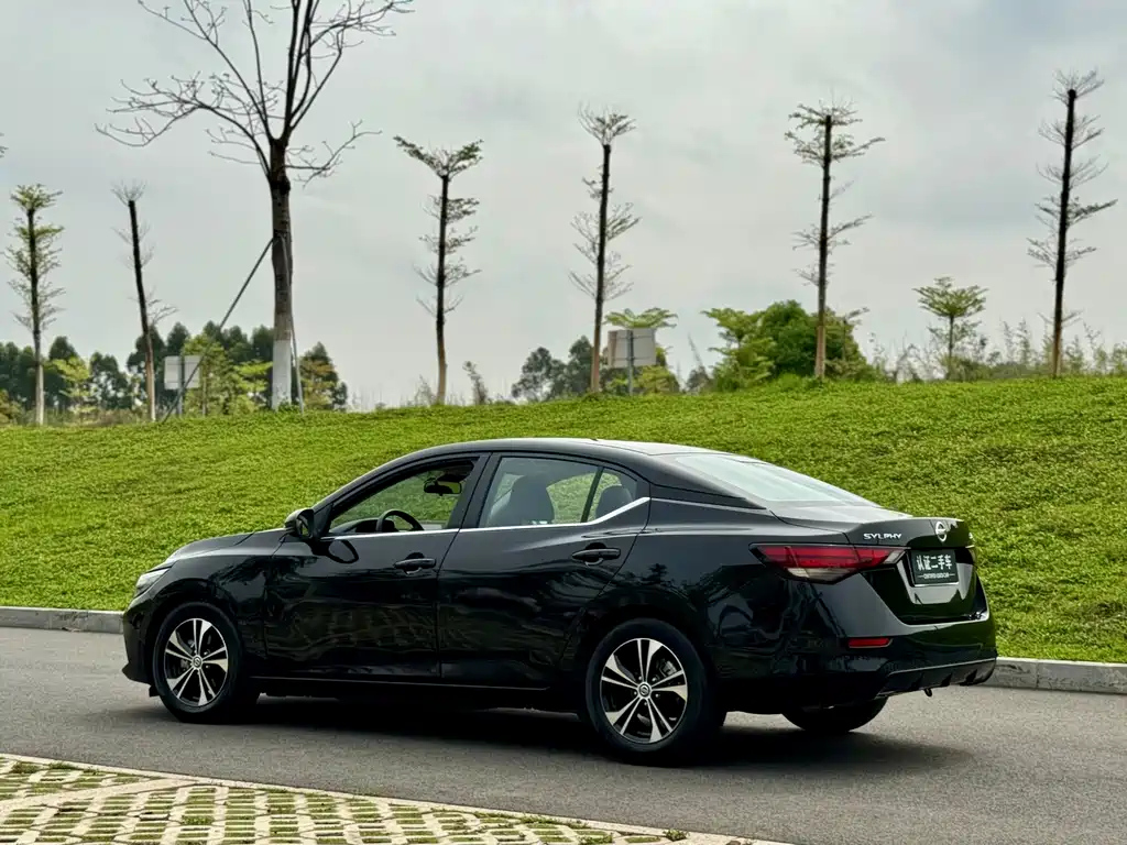 NISSAN SYLPHY 2021