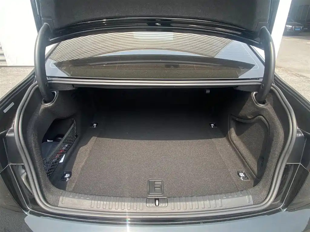 AUDI A6L 2020