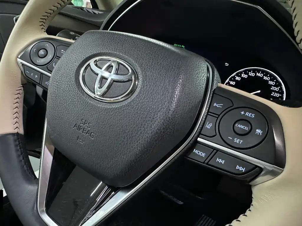 TOYOTA AVALON 2019