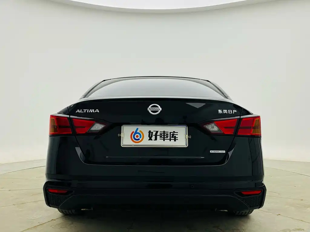 NISSAN TEANA 2019