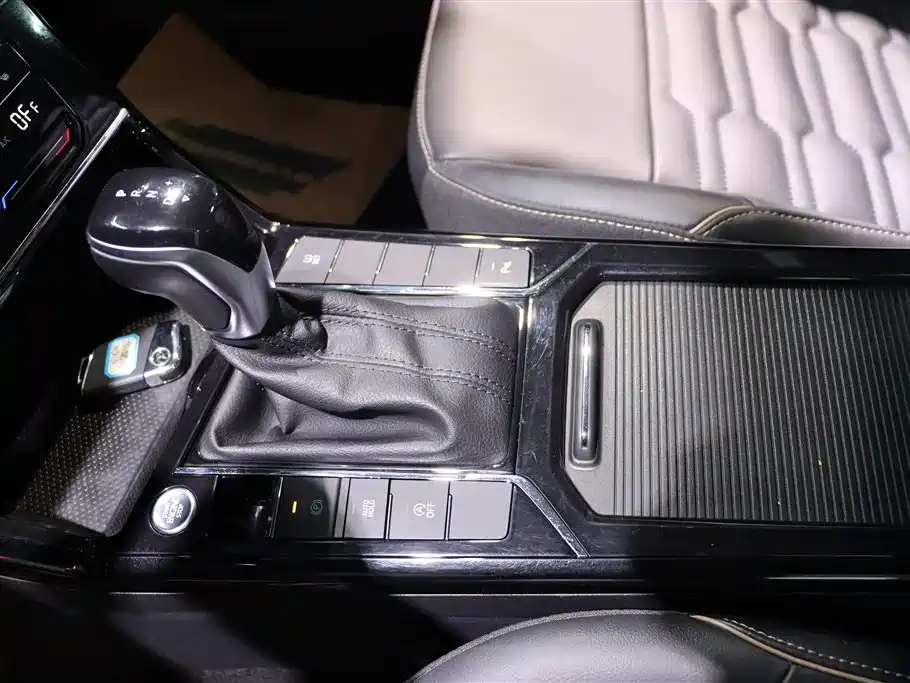 VOLKSWAGEN PASSAT 2021