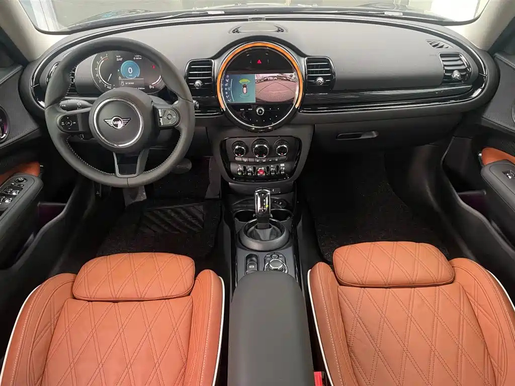 MINI CLUBMAN 2022