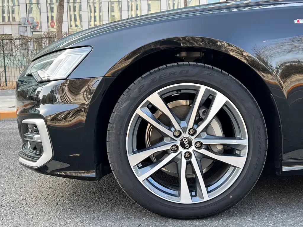 AUDI A6L 2023