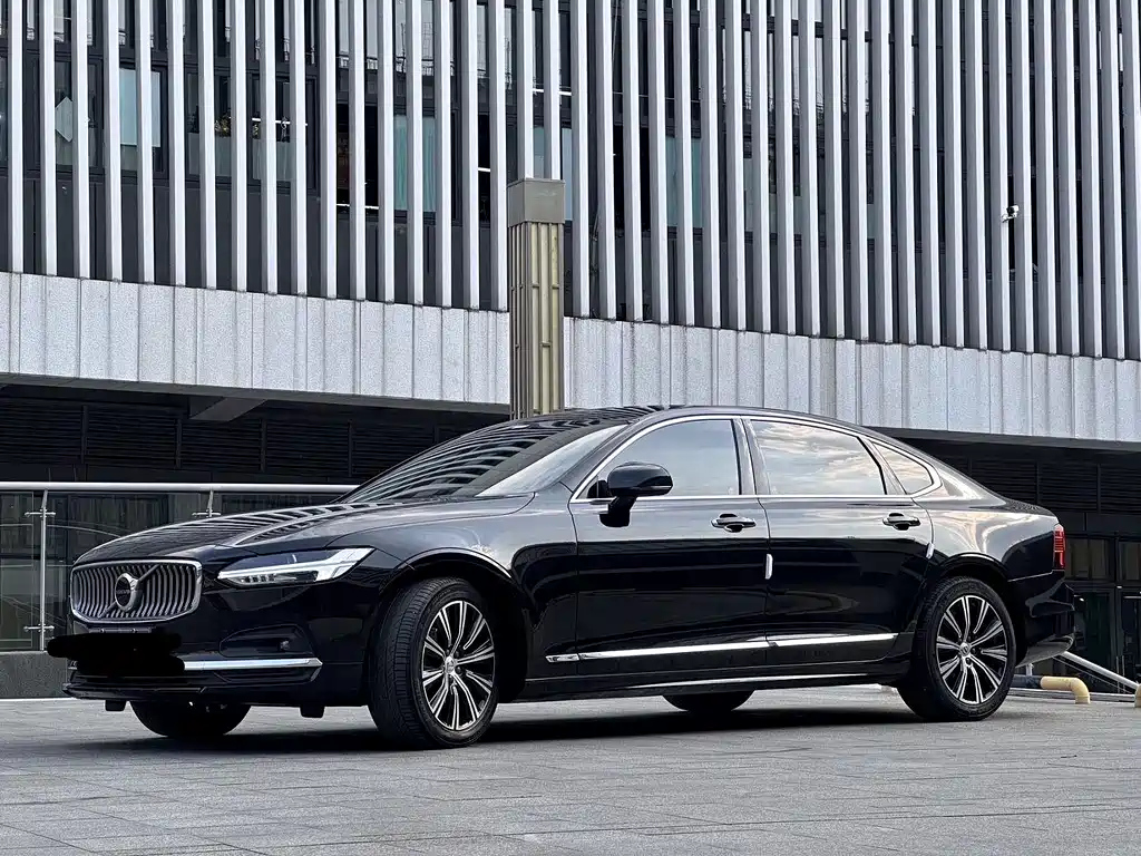 VOLVO S90 2021