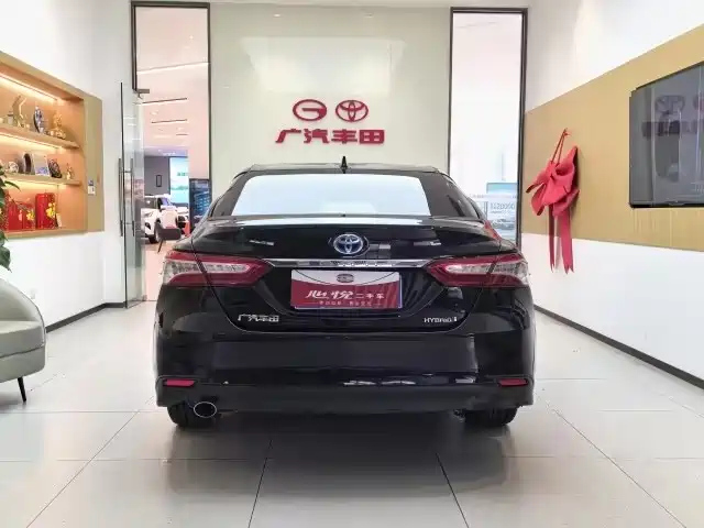 TOYOTA CAMRY 2021