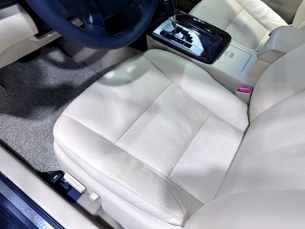 TOYOTA CAMRY 2016