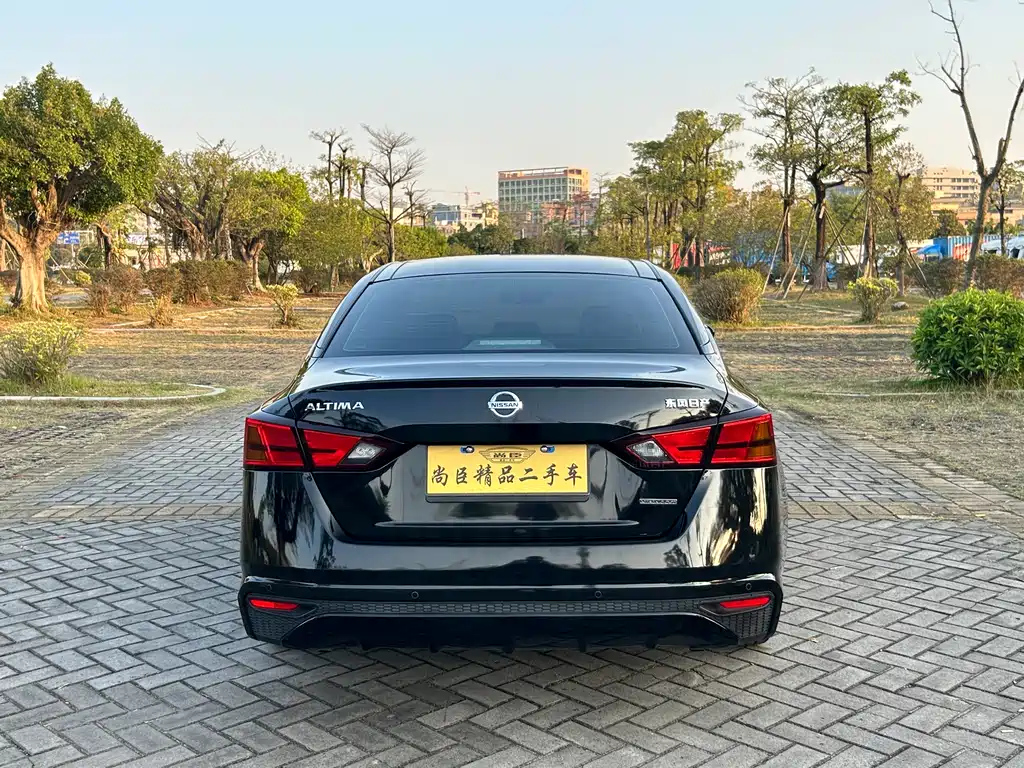 NISSAN TEANA 2022
